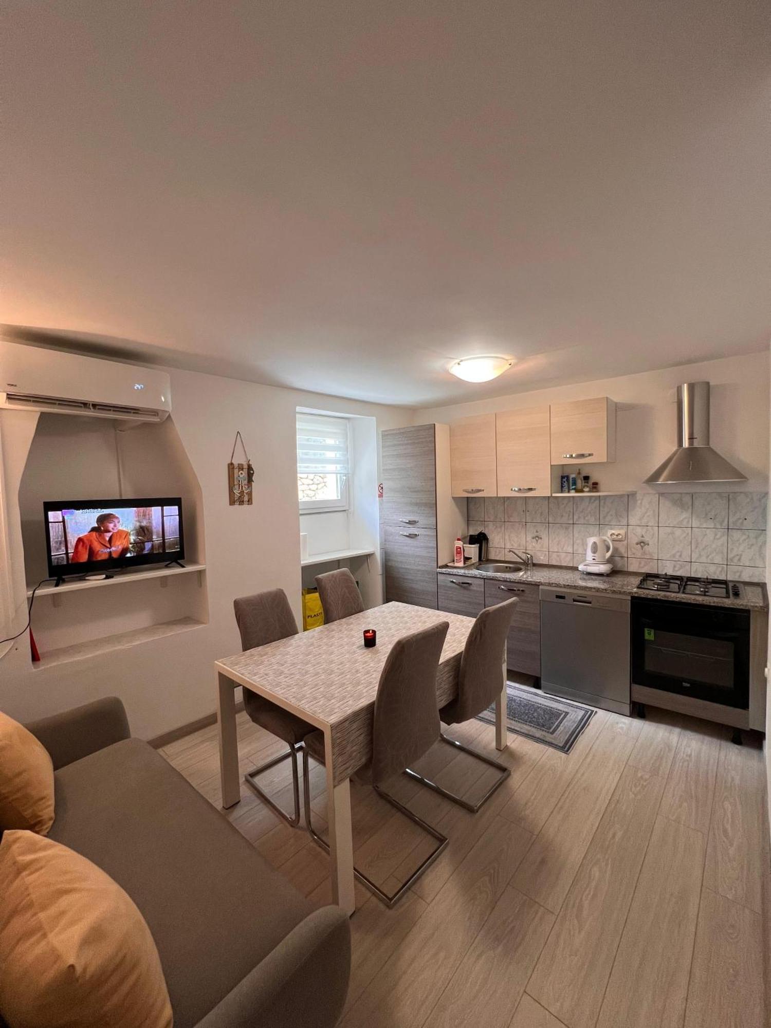Apartman Gabriela Мали-Лошинь Экстерьер фото