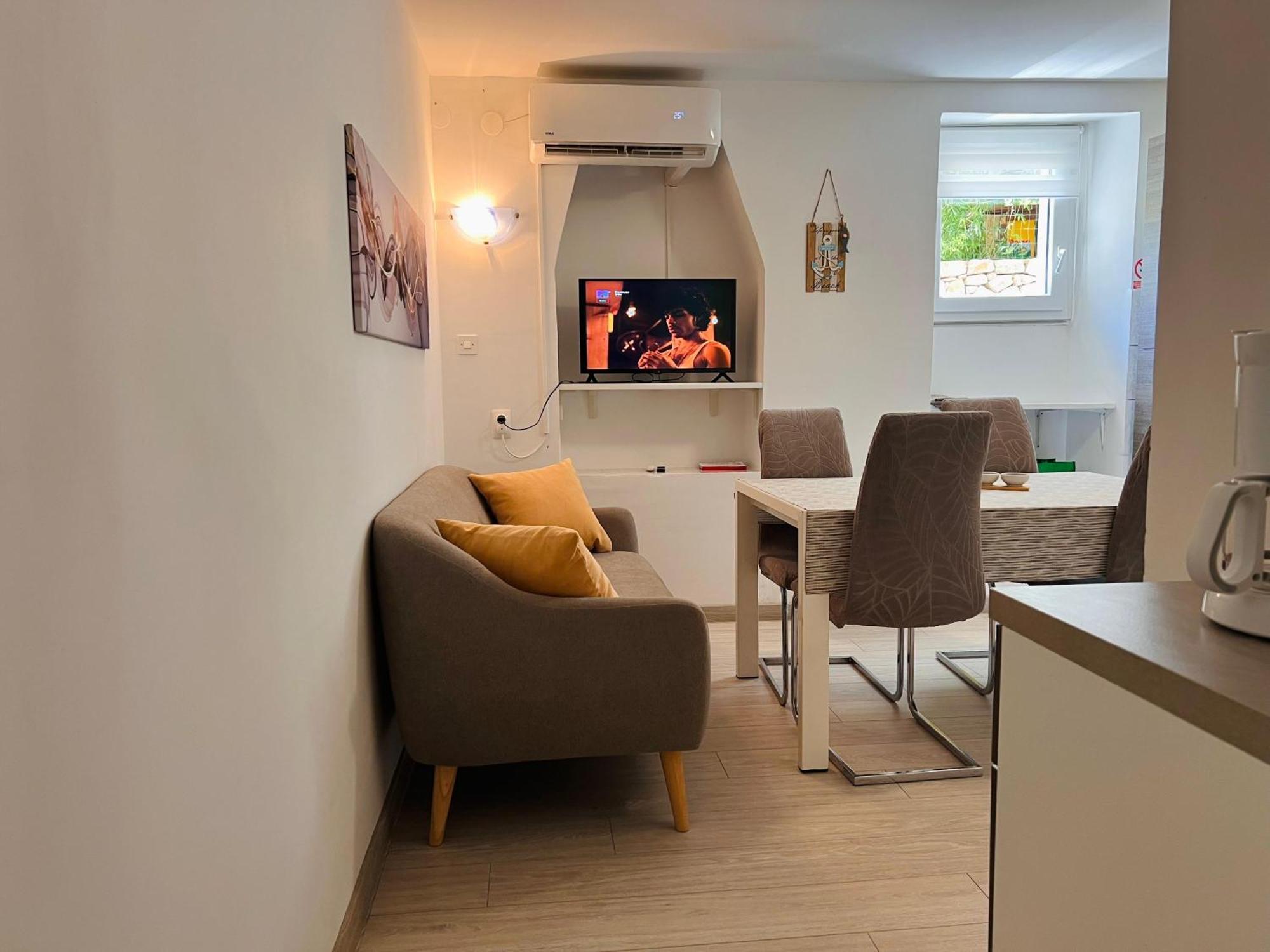 Apartman Gabriela Мали-Лошинь Экстерьер фото